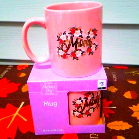 Sold Mother's Day Mom Coffee Mugs & decor-all one price - Picture 2 of 8